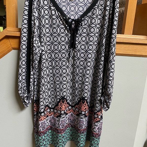 Style & Co Catalina Hideaway lace up tunic Sevilla Tile Size 1X Boho look - Picture 7 of 9